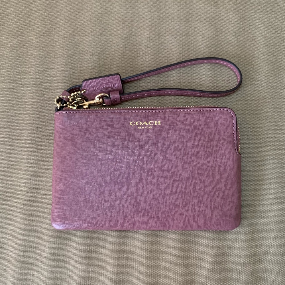 Coach Corner Zip Wristlet in Rouge
